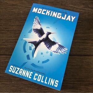 The Mockingjay by Suzanne Collins paperback book